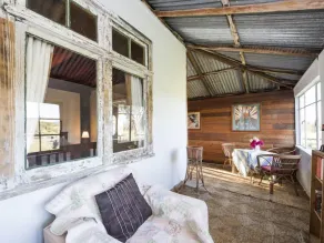 Camphill Cottage - rustic charm and comfort - Image 5