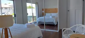 Maple Villa - The Beach House by the bay - Image 5