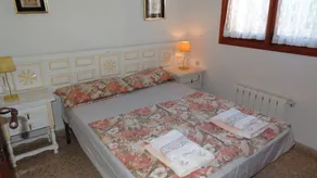 Grande maison de vacances avec piscine privée, 6 personnes, WiFi gratuit, vue mer, calme - Image 5