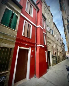 Cozy and romantic vacation spot, a stone's throw from boarding to Venice - Image 4