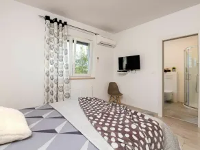 Wonderful private villa for 8 people with WIFI, A/C, private pool, TV and terrace - Image 4