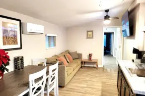 Bright Cozy 2br-1ba Guesthouse - Image 5