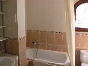 Spacious Villa With Communal Pool, 5 Min Walk To Burriana Beach - Image 4