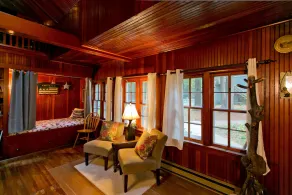 Cozy cottage in the heart of Waupaca's Chain O Lakes - Image 4