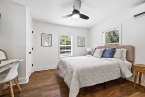 Charming Saints Street Cottage - Image 4