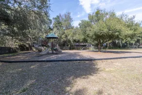 Peaceful Lake Retreat • Kayaks + Family Fun • Gated Community Near Tampa - Image 3
