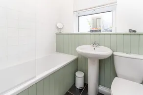 Miners Cottage - Image 3