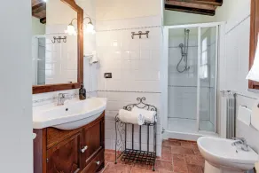 PISCINA PRIVATA -AGRITURISMO FATTORIA LA PIEVE-VILLA FICO  da Pisa - Image 2