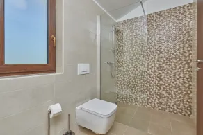 Villa Giovanna is located on a quiet location 6 km from Porec. - Image 3