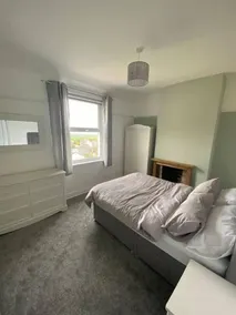 Captivating 2-Bed Cottage in Prestatyn - Image 4