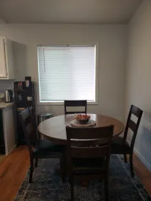 Comfy & Cozy Stay w/ Mountain View Centrally Located 5 to 7 mins from everything - Image 5