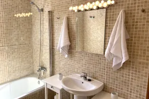 A stunning villa in Riviera del Sol just a 7 minute stroll to the beach & bars - Image 4