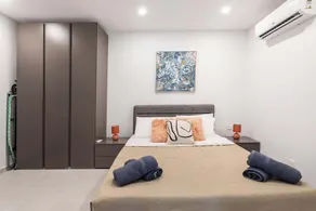 FL3 Sliema 1-Bedroom Gem with Balcony - Image 5