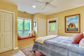 Walk to Main St., Pets OK, Close to Farmers Market, 30 min to Hatley Pointe - Image 3