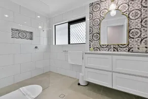 YARABIN - Luxury Home With Ocean Views - Image 3