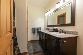Condo w/ Beautiful Mountain View. Steps from Ski/Trails. Donner Lake. EV outlet - Image 3