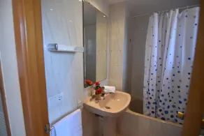 Cozy Studio on the Beach in Roses, Costa Brava! Sleeps 2, Terrace, Air Conditioning. Book now! - Image 2