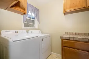 Cozy 10 guest, 4 Bedroom, 2 Bath, Pet Friendly, 2-minute walk to downtown Julian - Image 2