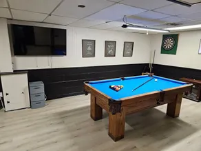 Jacuzzi Hot Tub, Pool Table- Perfect Getaway! - Image 2