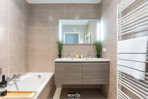 Seange - with beautiful view and many facilities - Image 2