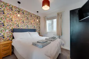 2 Bed in Teignmouth oc-bchyvi - Image 1