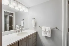 Chateau Chaumont Unit 9, Second-Floor Corner Condominium with Prime Location in Aspen - Image 5