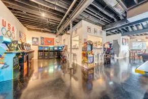 Lakefront Cabin Resort: 5400sqft 6BR, 5ba, 20+ Arcades, 6+kayaks + A Ton More! - Image 3