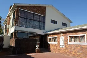 STAY-1 Lodge - Image 4