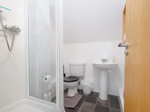 Marina View - Spacious Town House with Views. Pet freindly - Image 2