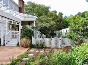 Garden Cottage - Where Something is Always in Bloom. - Image 4