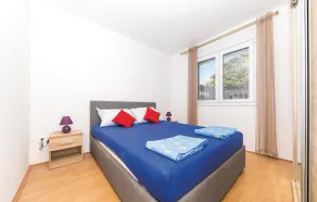 3 bedroom stunning apartment in Kastel Gomilica - Image 5