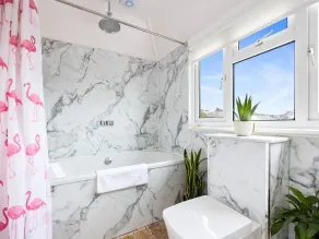 Spacious Saltdean Seaside Home| Ample Free Parking - Pass the Keys - Image 3