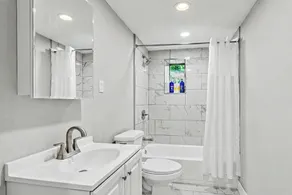 Apartmint at Bainbridge St Philadelphia - Image 2