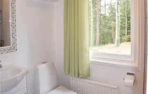 Two-Bedroom Holiday Home In Knared - Image 2