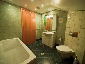 VILLA ROSILA,CHARMING SPACIOUS HOME JUST A STROLL FROM GENNADI BEACH - Image 3