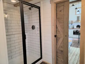 Tiny Escape w/ dry sauna & mountain views - Image 5