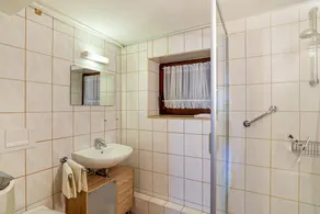 Apartment \"Müller\" with Mountain View, Garden & Wi-Fi - Image 4