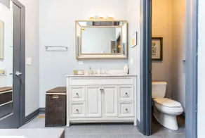 McCormick Place Guest House - Image 5