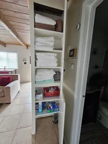 Cute Cozy and Quiet Upstairs 2 Bedroom Apartment in Richmond CA - Image 3