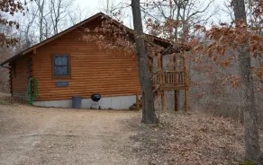 En luksushytte med kingsize-seng i Ozarks - Image 3