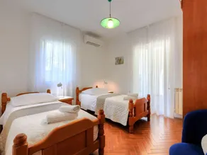 Holiday Home Villa Dina by Interhome - Image 3