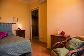 Flat in Lari, A/C, terrace, pool, restaurant, Wi-Fi, close to the village, Li - Image 4