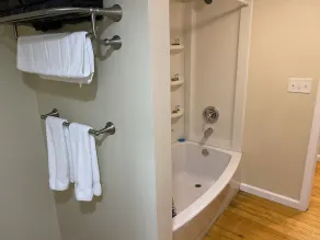 Steps From Strip 3 Chambre 1. 5bath nouvellement remolded. Ac, wifi, câble, firepit, - Image 5