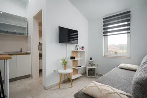 Charming Apartment Rose II - Image 3