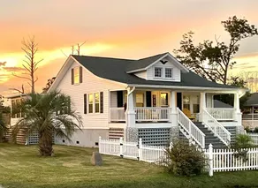 Water View & Access, Game Room~Sunrise~Beach~Kayak Fishing Sleeps 6 - Image 1