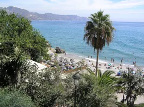 Atractivo apartamento con espectaculares vistas y piscina comunitaria. - Image 4
