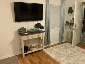 Entire house - Image 2
