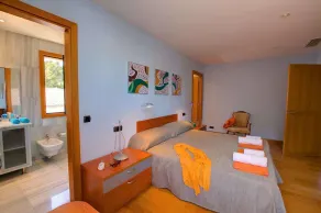Marquesa - Four Bedroom Villa, Sleeps 8 - Image 5