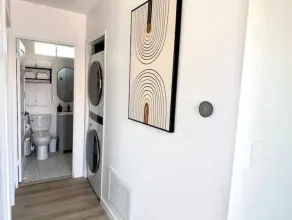 3BR Craftsman with King Bed: Near Downtown, Airport, Beaches, Military & the Zoo - Image 5