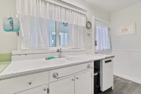 Remodeled historic downtown Punta Gorda, FL charming cottage - Image 3